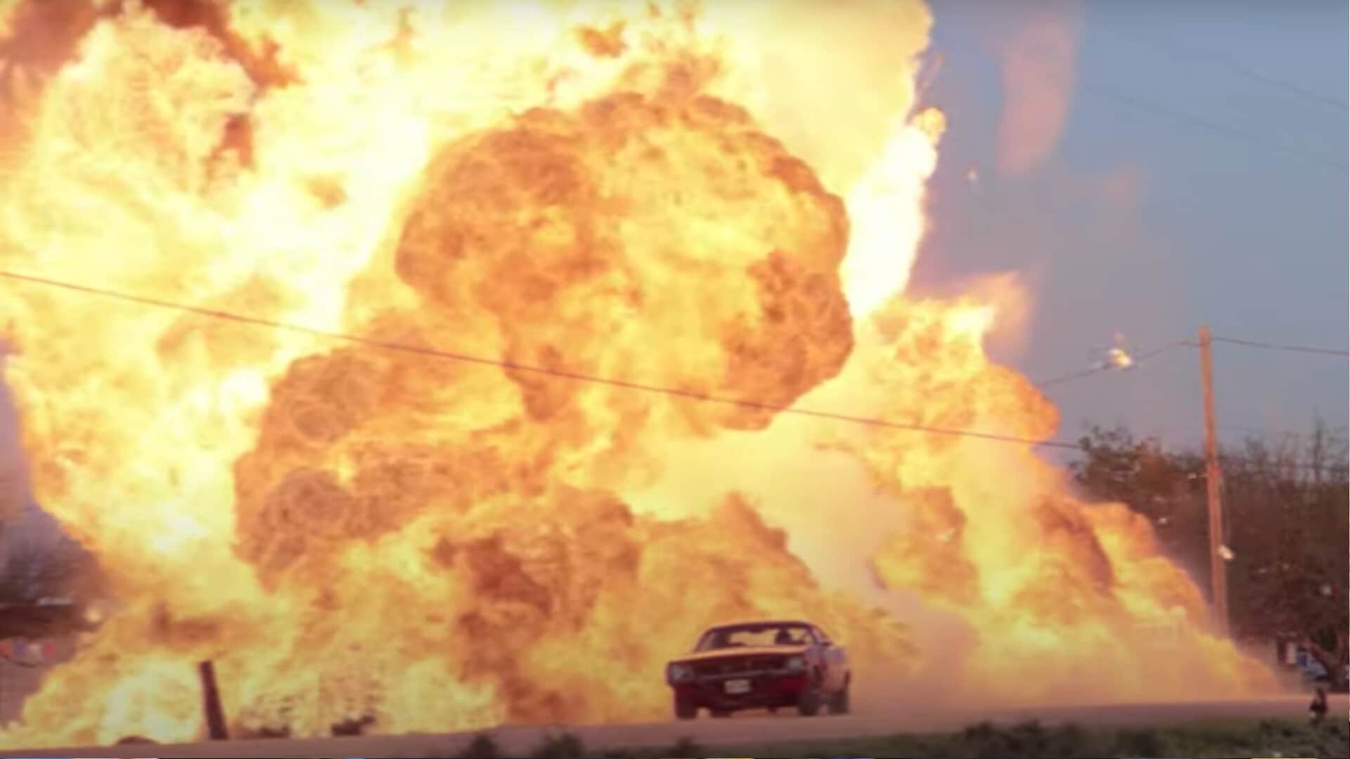 Diwali 2022 Amar Ujala Special use of explosives bullet fire blast has gone severely down in Bollywood movies