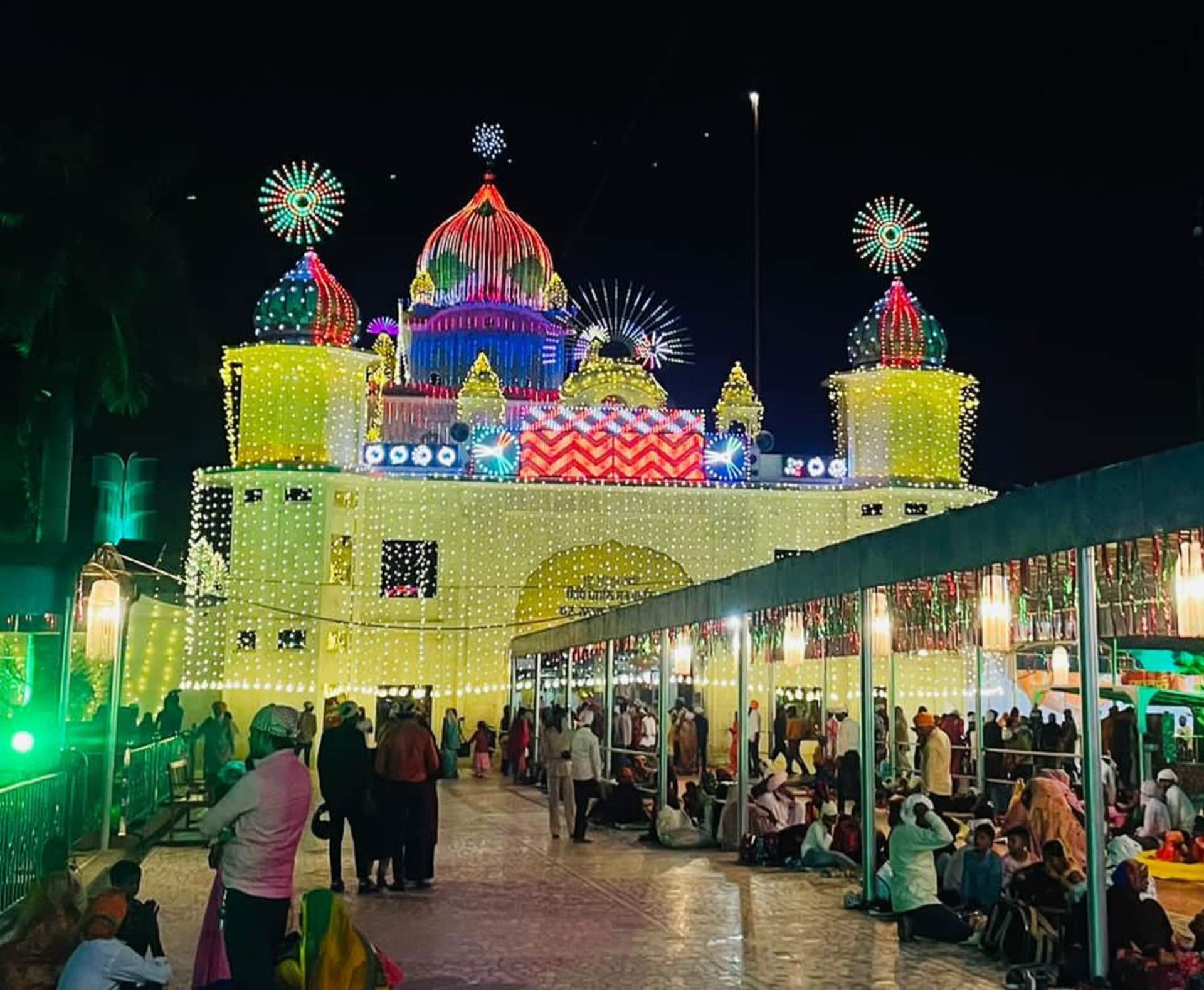 Diwali celebration 2022 uttarakhand Dehradun Chhoti Diwali market remained buzzing on Dhanteras