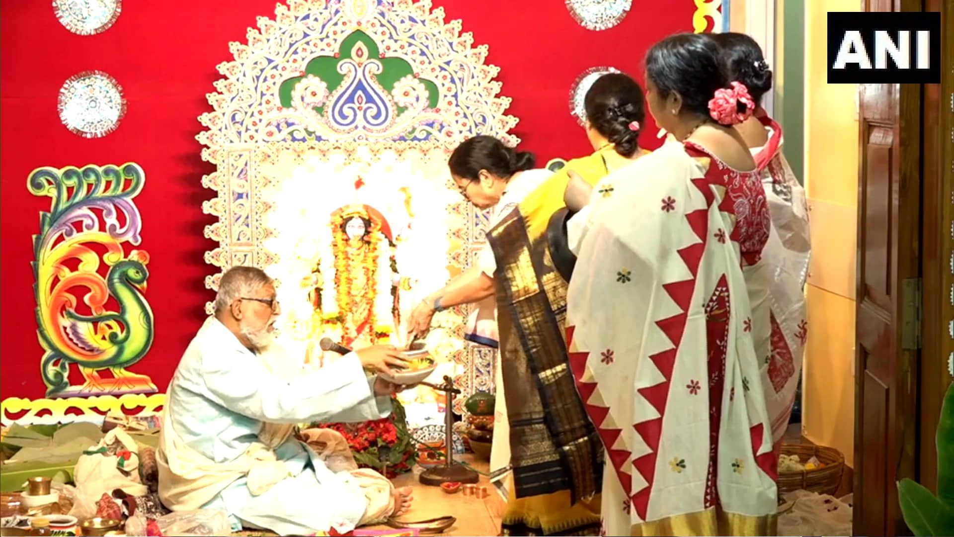 Diwali 2022 photos celebrations top army officers including CDS celebrated festival with soldiers