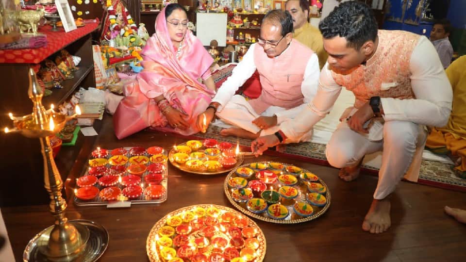 Diwali 2022: Diwali celebrations, Indore-Bhopal fireworks, Jabalpur-Gwalior decorations fascinated
