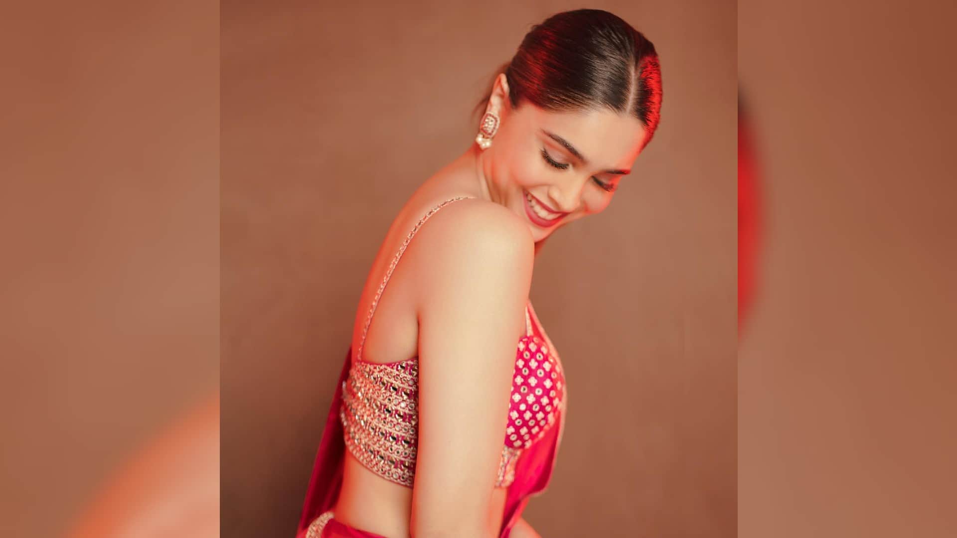sharvari wagh will seen in yrf spy universe aditya chopra can announced big project