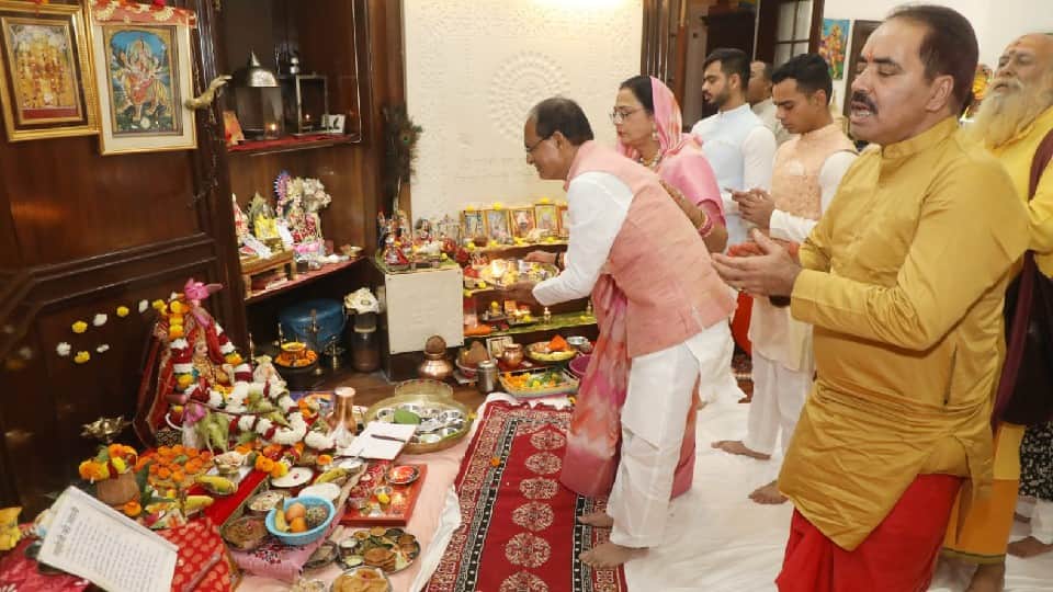 Diwali 2022: Diwali celebrations, Indore-Bhopal fireworks, Jabalpur-Gwalior decorations fascinated
