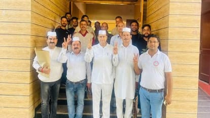 अपने समर्थकों संग तिलक राज शर्मा ने किया नामांकन