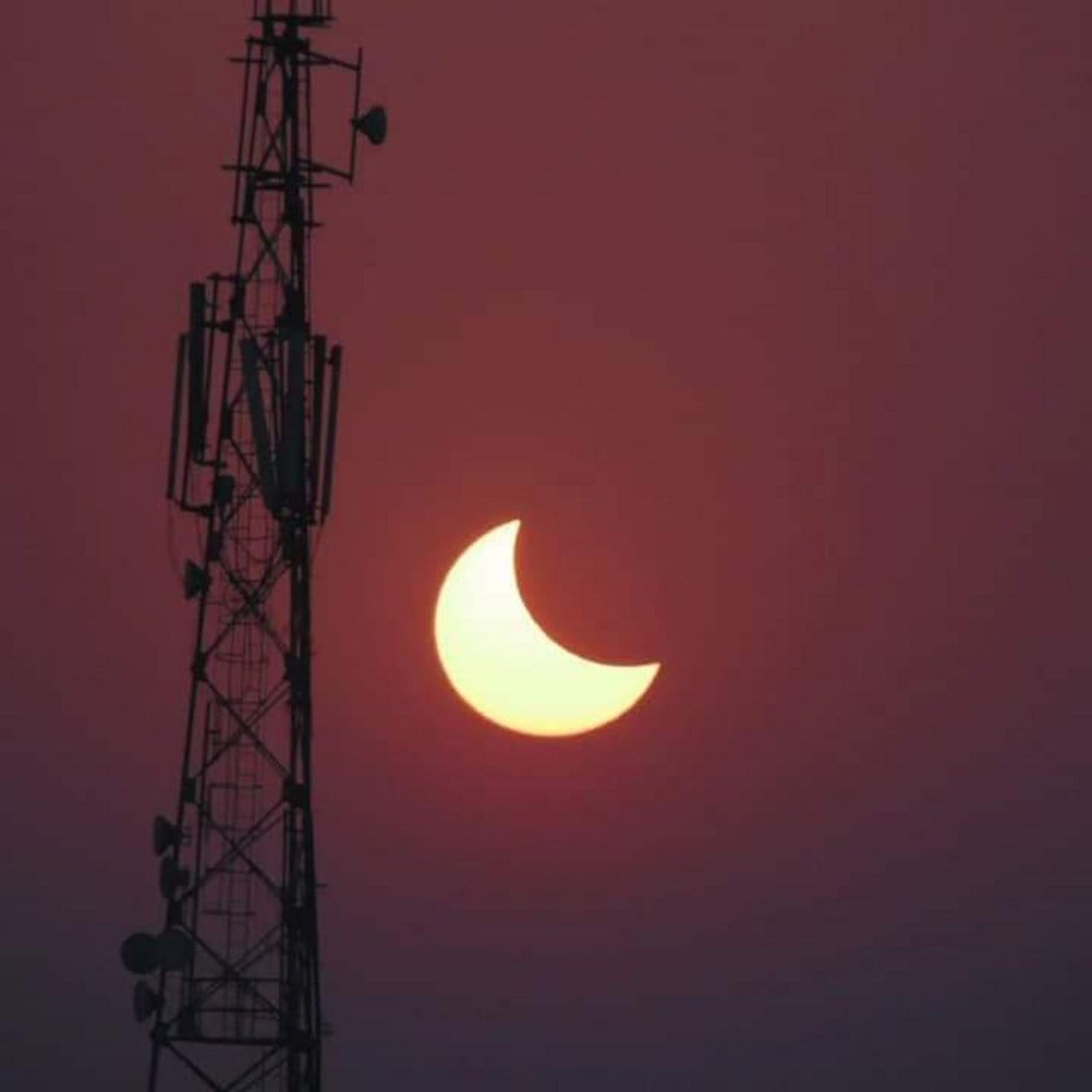 After the solar eclipse, worship started after 6.30 pm
