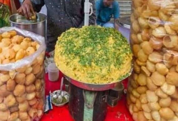 Ban on selling golgappas in Mandla district of Madhya Pradesh