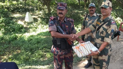 Sikkim: Chief of Army Staff visited Sikkim, congratulated the soldiers on Diwali