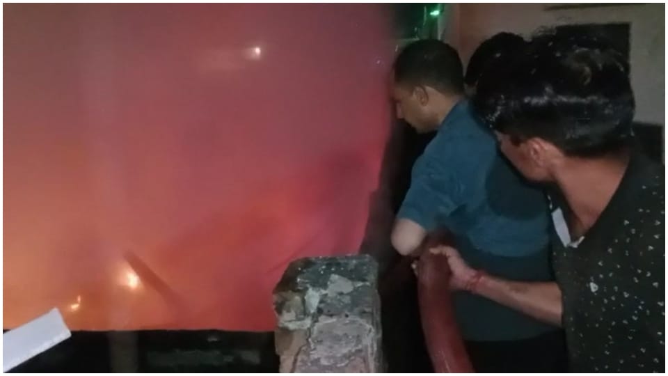 Rajasthan news Fire breaks out in cotton godown in Churu