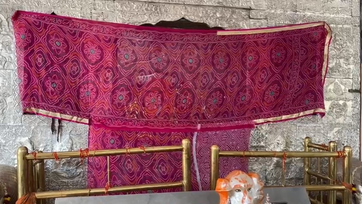 Surya Grahan 2022 The doors of the temples closed during the Sutak period the old Hingote war also progressed