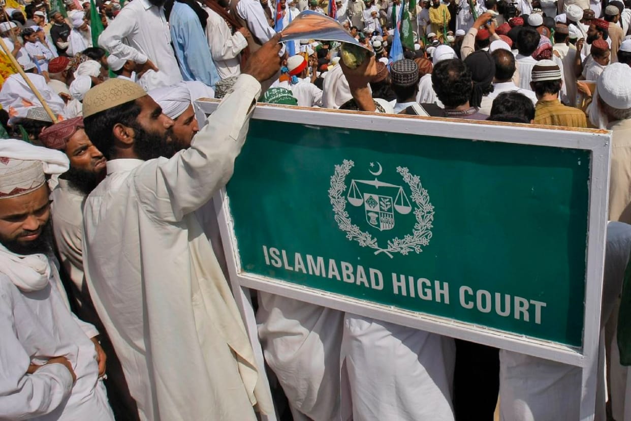 Pakistan: Islamabad High Court says Imran Khan can contest the by election