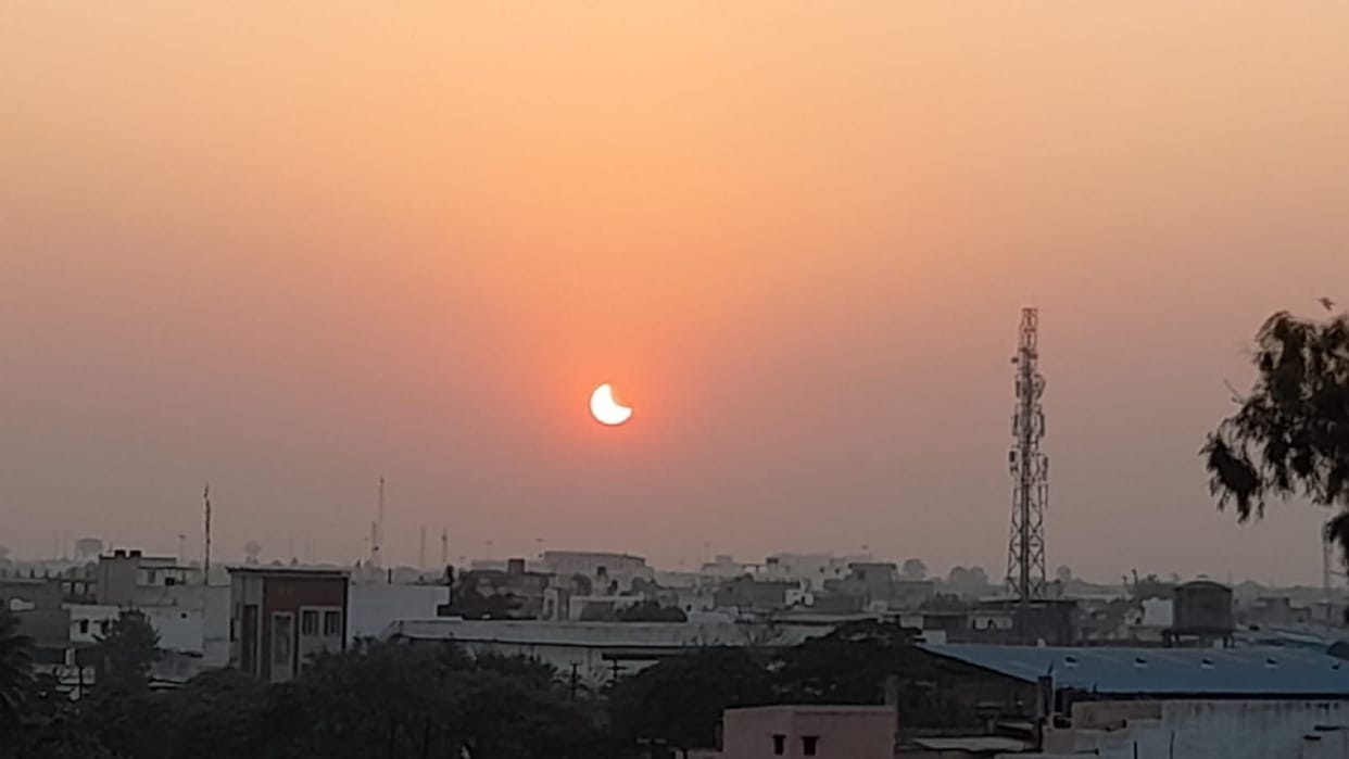 Surya Grahan 2022: Solar eclipse on Deepawali after 27 years, know the time of western UP