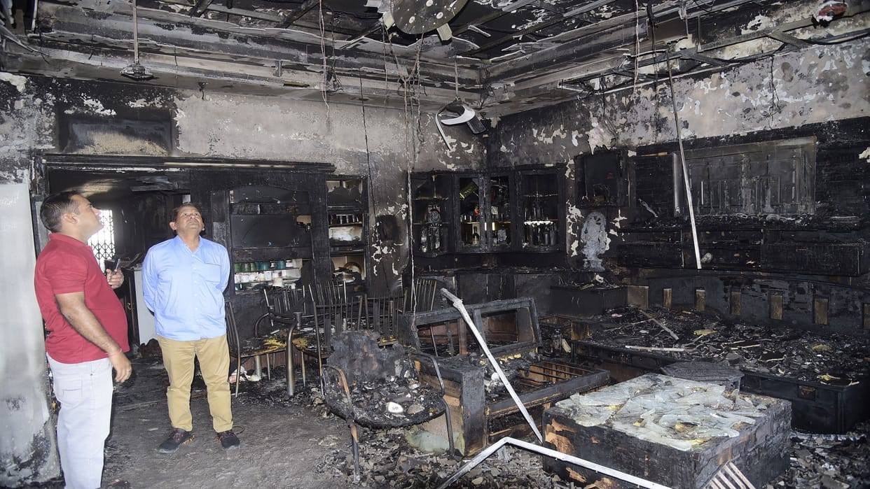 Lucknow Fire News Retired IPS officer had defeated death twice, but lost this time