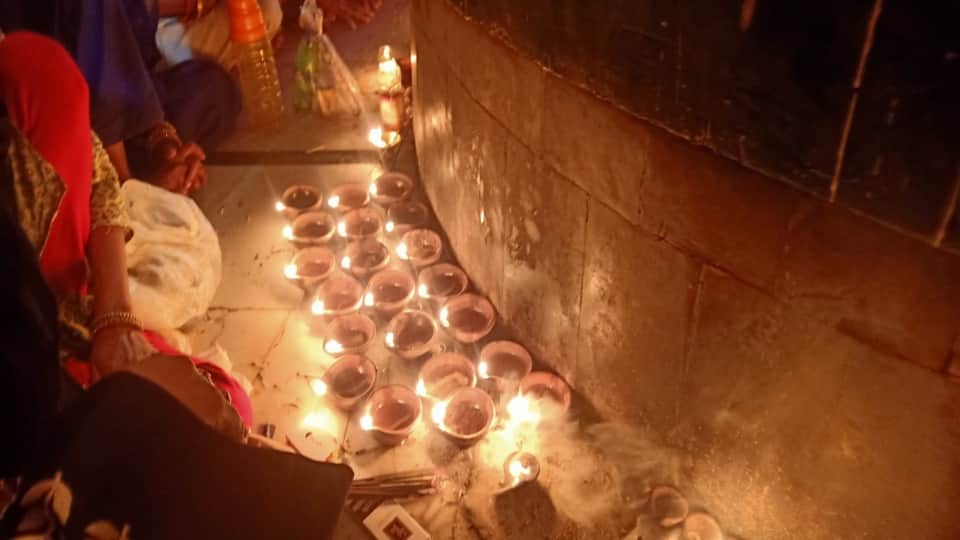 Diwali 2022: Heavy crowd of jairin in Piran Kaliyar for diwali celebration photos