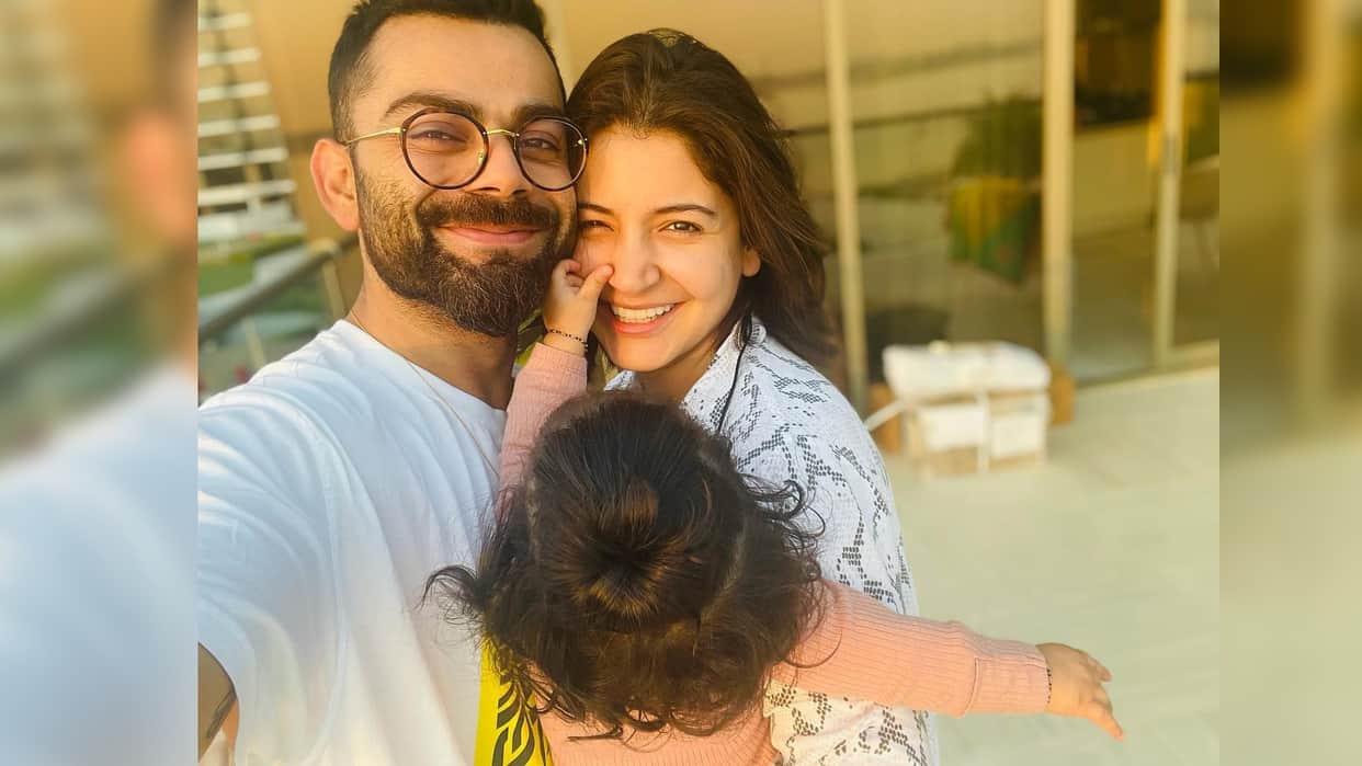 anushka sharma and virat kohli daughter vamika plays holi on diwali 2022 actress shared photo