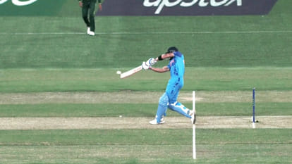 India Vs Pakistan No Ball Controversy; Why Umpire Gave Byes runs After Virat Kohli Was Bowled; T20 World Cup