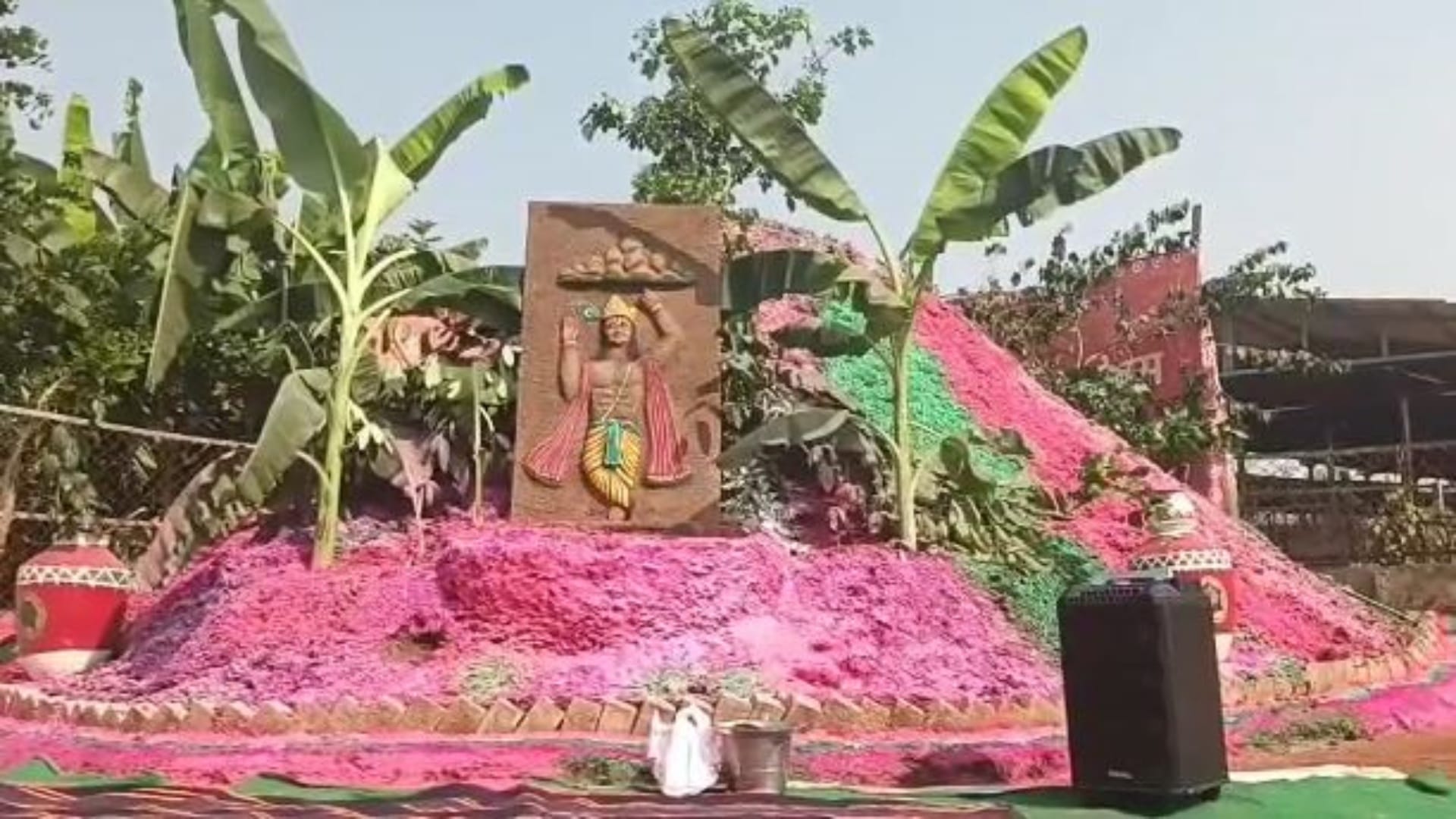 Govardhan Parvat made from 100 tonnes of cow dung in the biggest Adarsh Gaushala in Gwalior