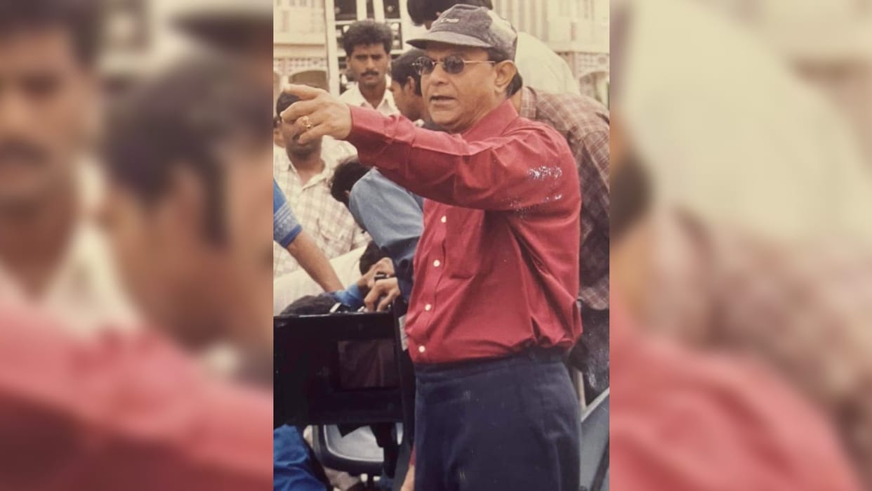 Renowned director Esmayeel Shroff Passed Away He was Known for Ahista Bulandi Thodi Si Bewafai