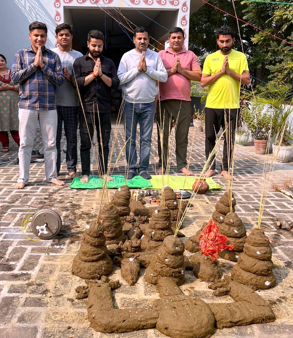 Wishing you happiness and prosperity by doing Govardhan Puja
