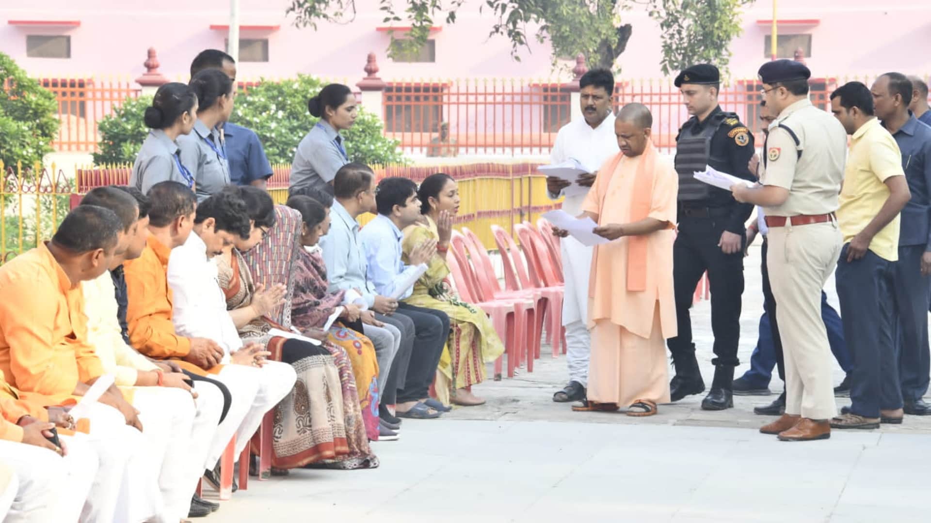 Chief Minister Yogi Adityanath listened to complaint in Janta Darbar in Gorakhpur