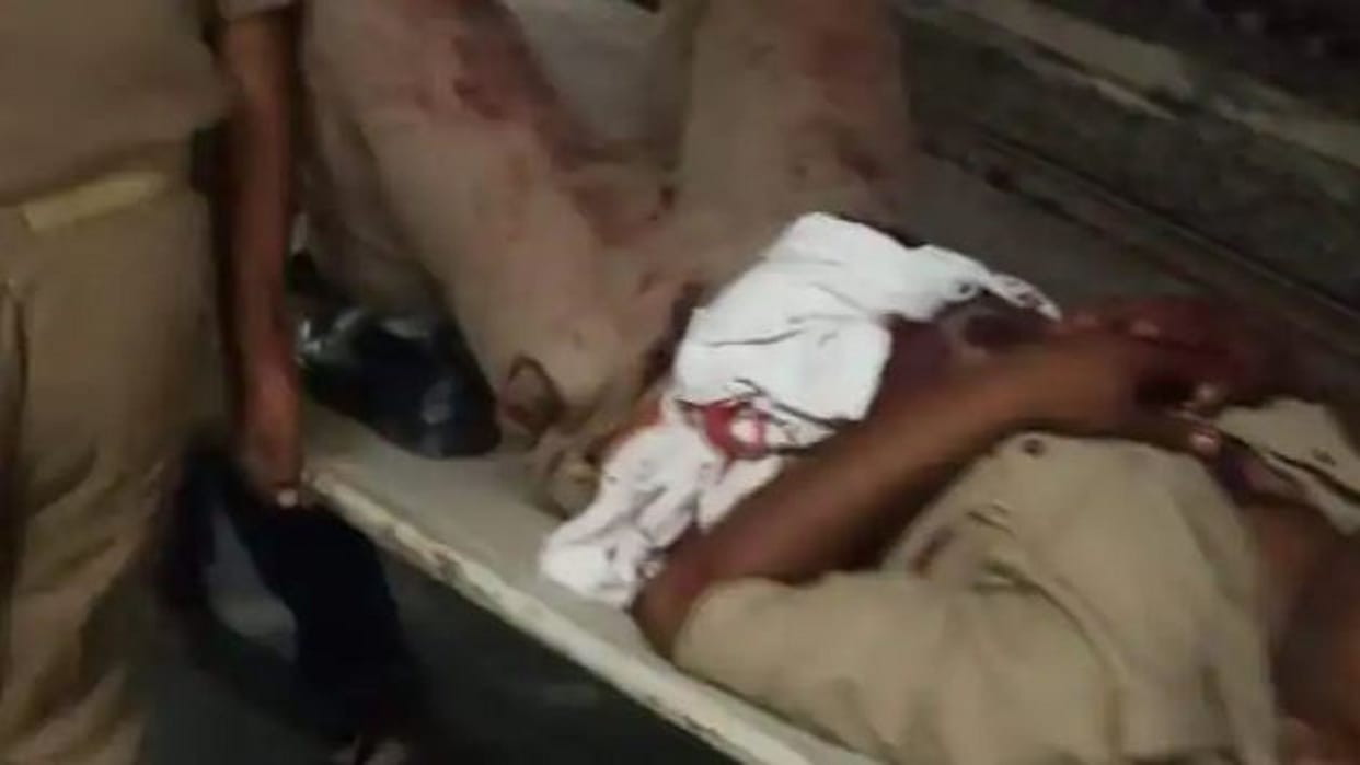 Suheb Ansari alias Mannu's gunner attacked with knife in Shramik train Carbine snatched