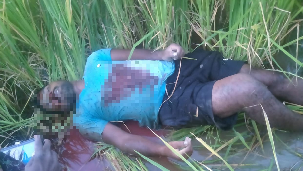 naxalites killed villager on police informer suspicion in rajnandgaon