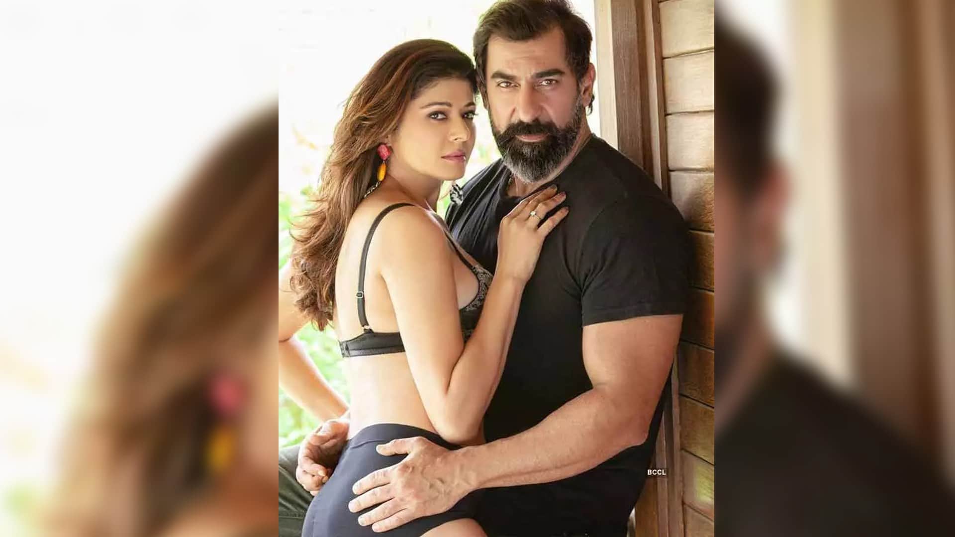Pooja Batra Birthday Special know about actress life career unknow facts marriage with nawab shah
