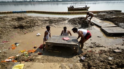 Ganga covered with mud, preparations for worshiping the ghats of Yamuna