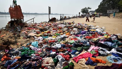 Ganga covered with mud, preparations for worshiping the ghats of Yamuna
