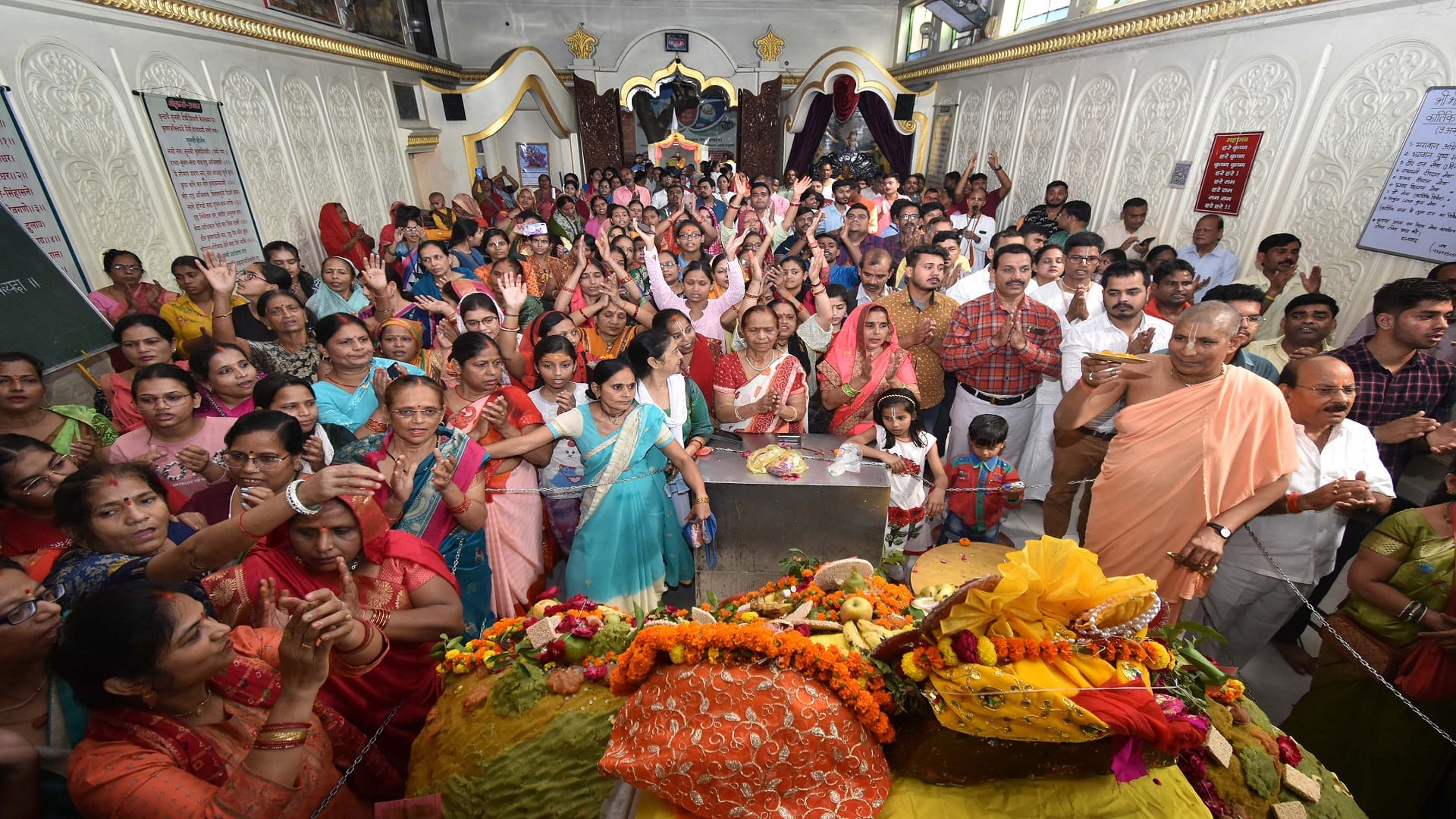 Vrindavan-like view in Sangamnagari on Govardhan Puja