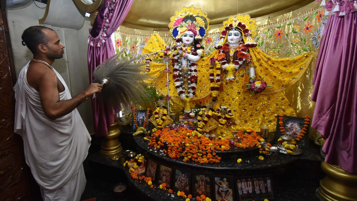 Vrindavan-like view in Sangamnagari on Govardhan Puja