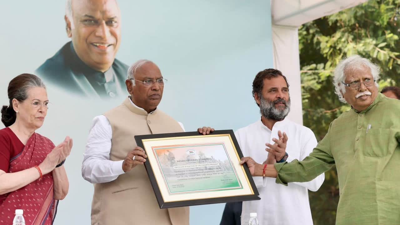 Congress President Mallikarjun Kharge speech, mention of Sonia-Rahul 10 times, ten big things about speech