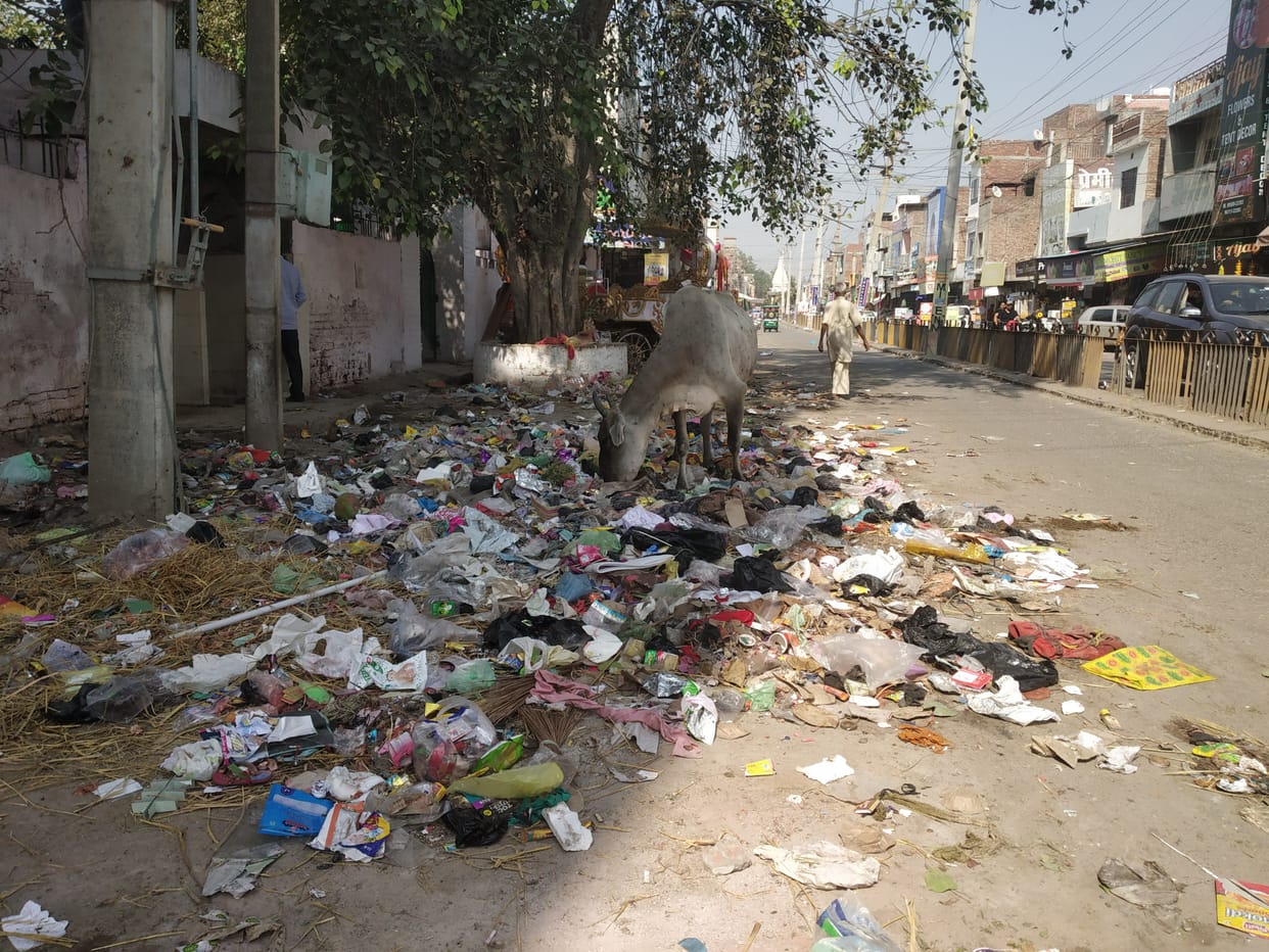 Conflict of striking employees with contracted, no cleanliness in the city