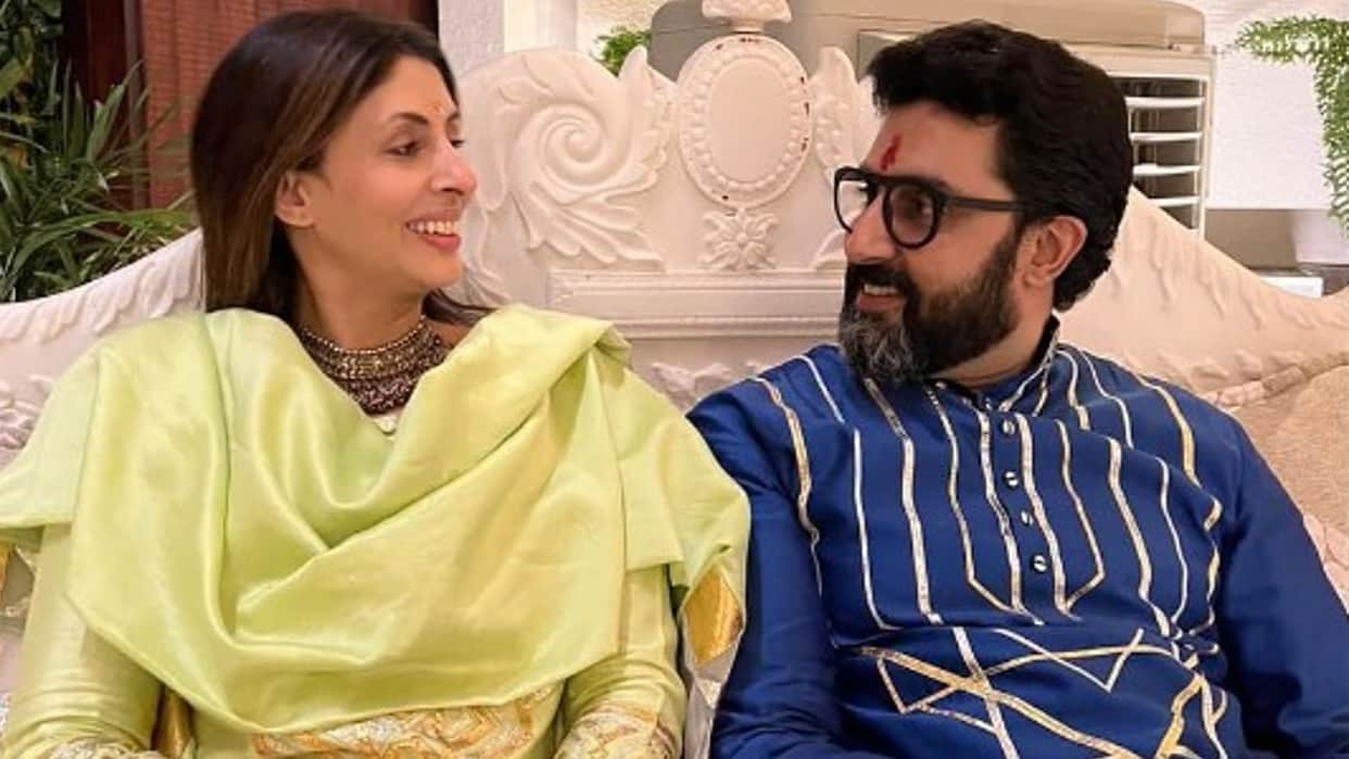 Abhishek Bachchan Stairs at Sister Shweta Bachchan Photo went Viral on Social Media