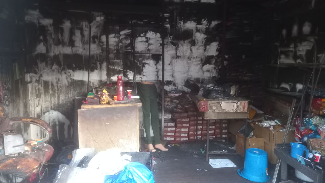 Fire broke out in two shops and a hut