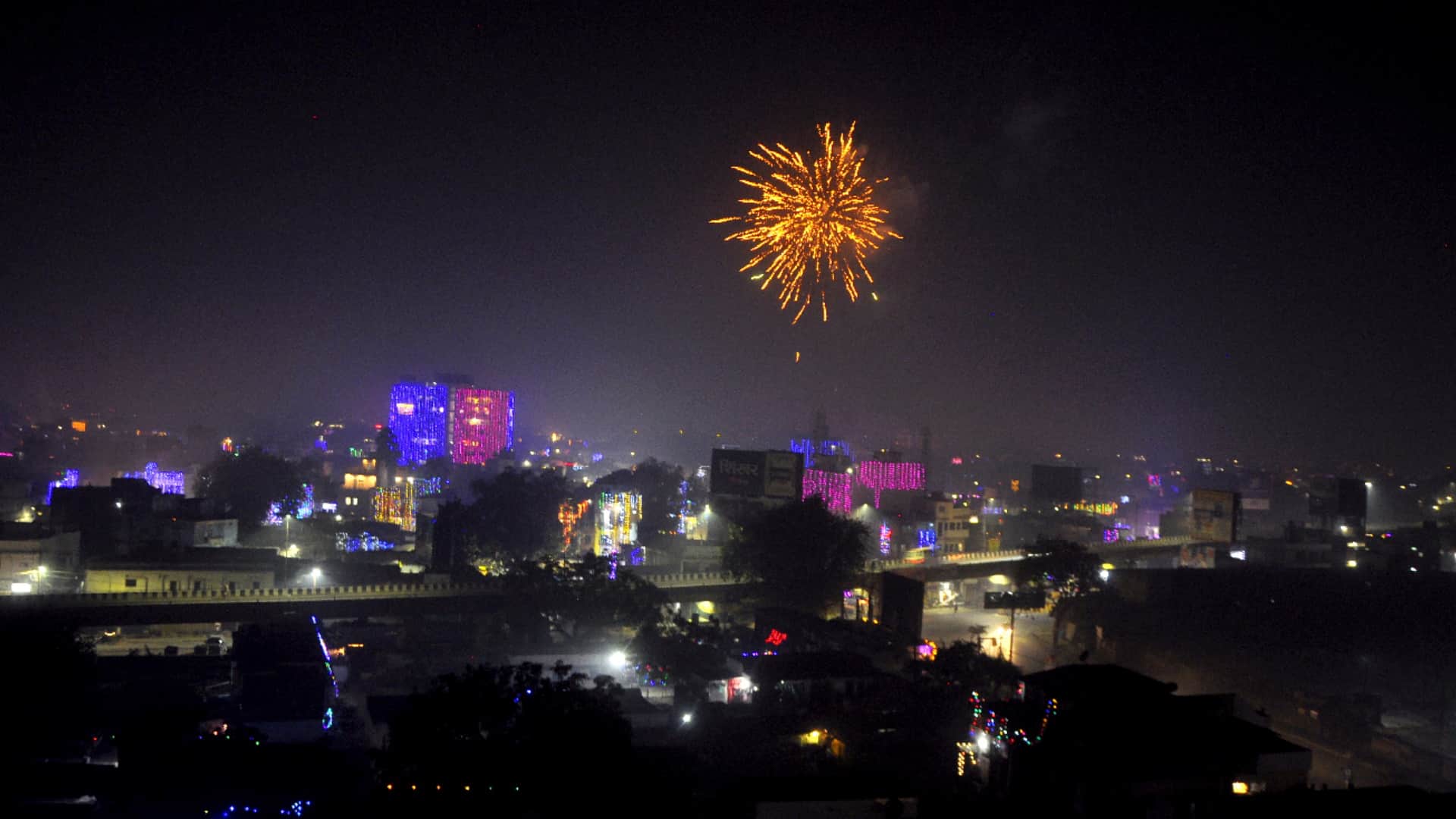 Gorakhpur city air quality index reaches alarming level after diwali 2022