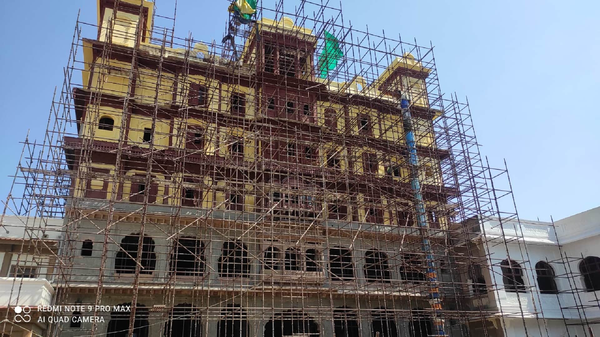 Homemade recipe to save two hundred year old Rajwada Jute Belphal and lime will save the foundation from rat