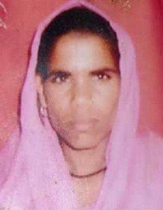 Wife strangled to death with chunari