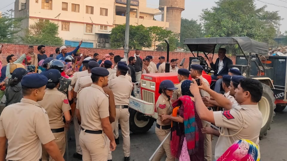 Striking Sanitation employees protested garbage collection in Hisar