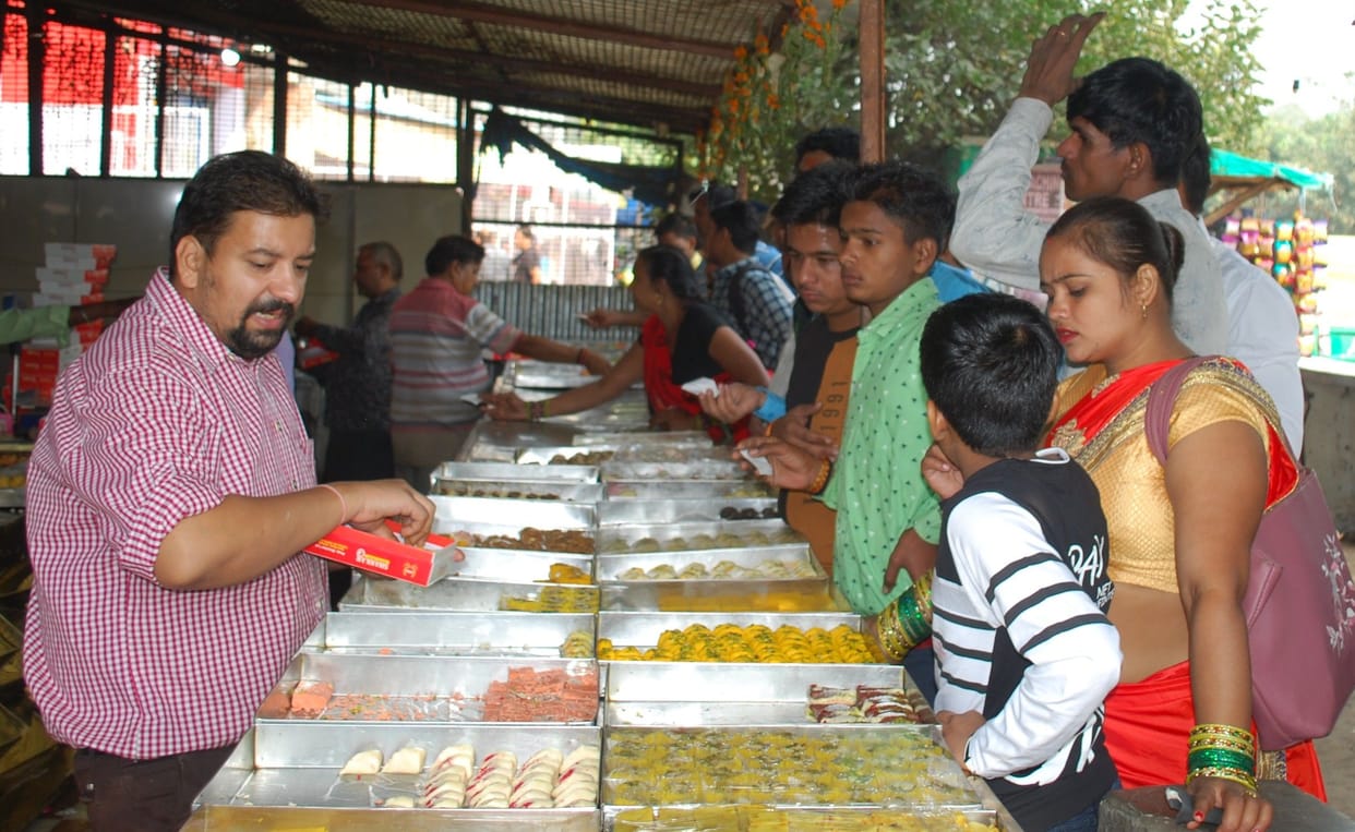 Hathras: Sweets and balls were sold on Bhai Dooj