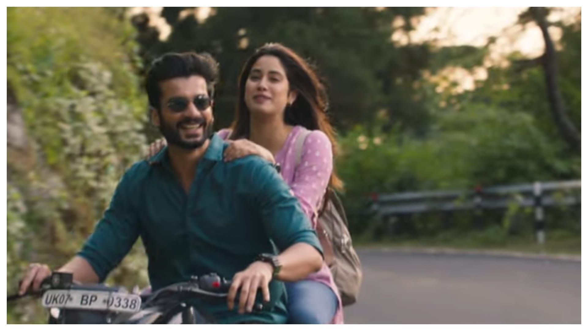 Janhvi Kapoor Sunny Kaushal romantic track Tum Bhi Raahi from Mili movie out