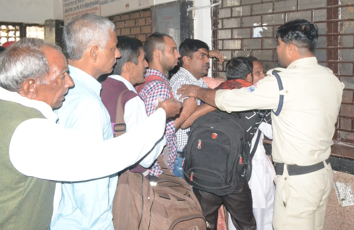 There was a fight to get tickets at the railway station