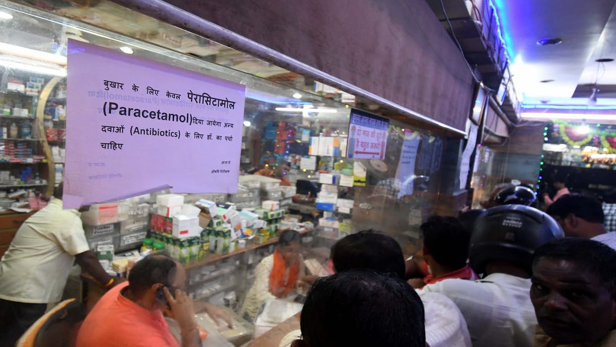 Paracetamol will be available only at drug shops in fever