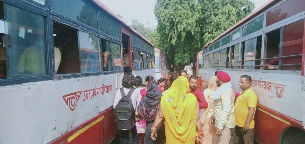 UP: sisters prayed after tilaking brothers in prison, long queues In Bijnor-Saharanpur district jail