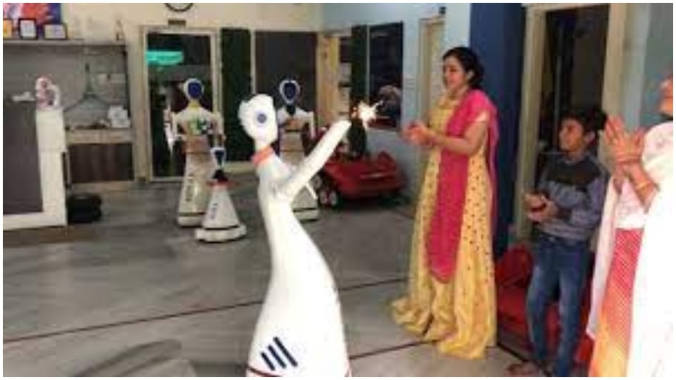 Robots are giving various services In Jaipur Society Rajasthan