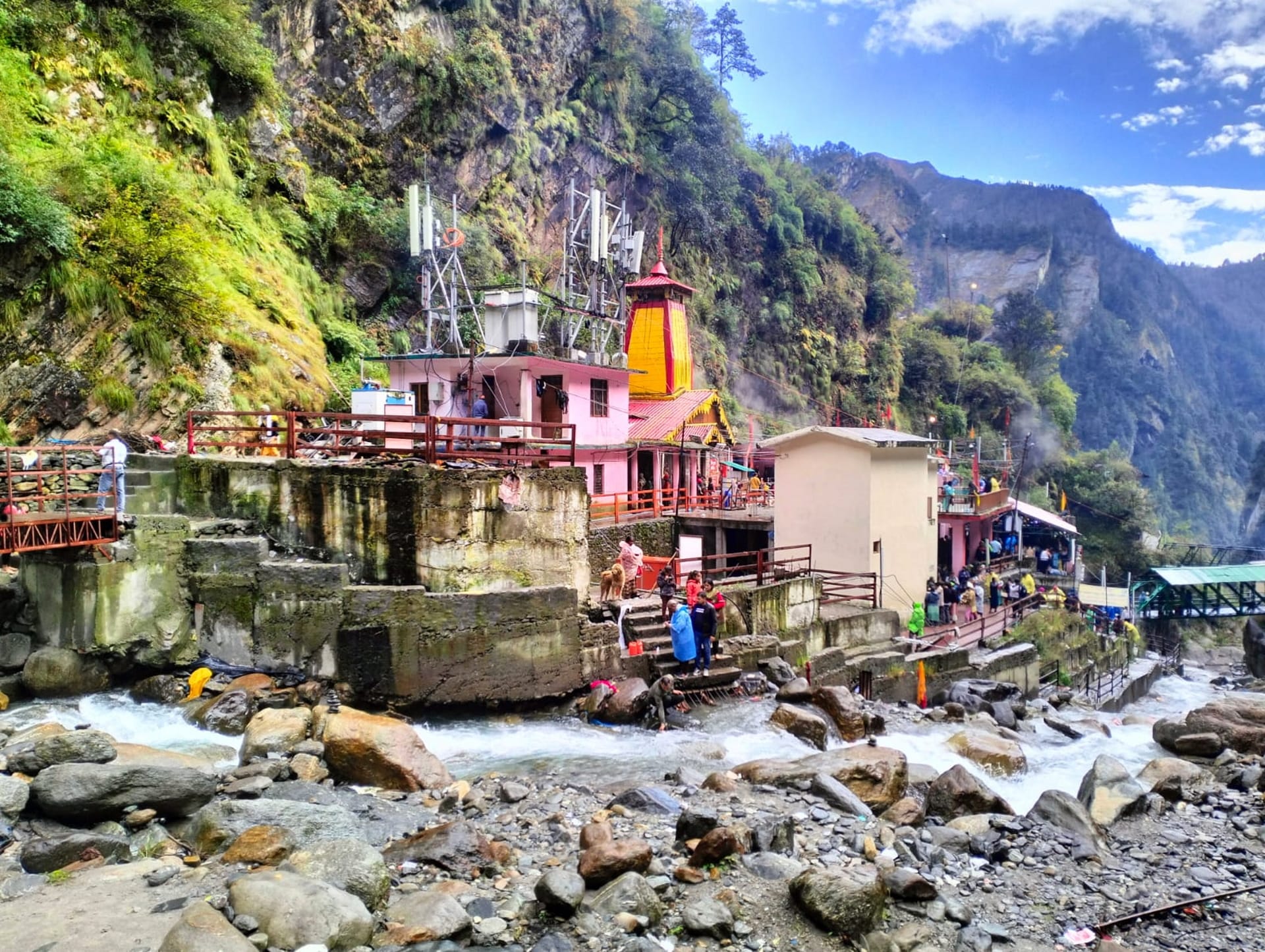 VIP darshan in Chardham Preparation to charge BKTC may implement new system Uttarakhand news in hindi