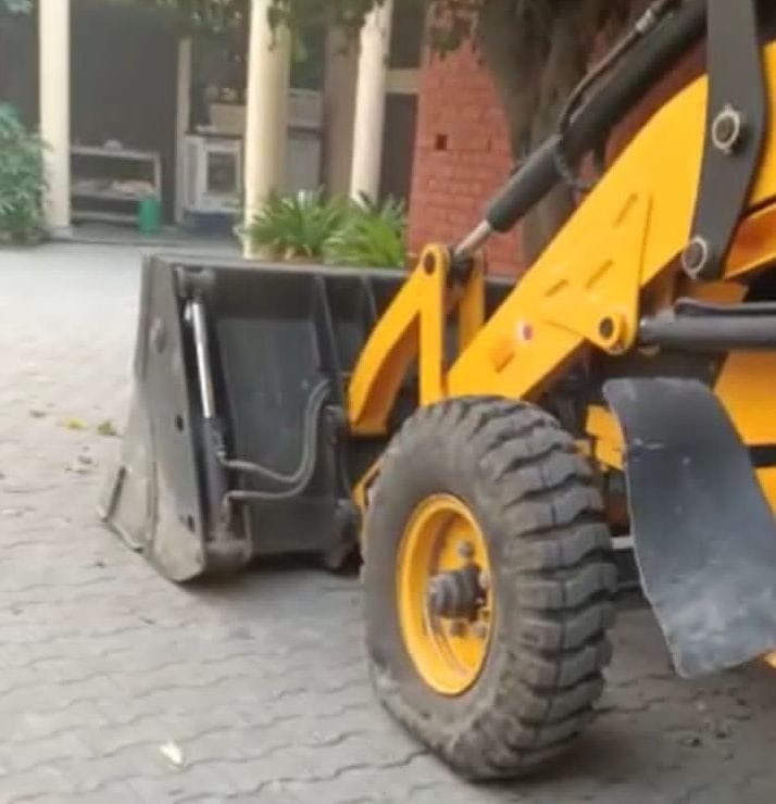 Vehicles engaged in cleaning were punctured, indecency with councilors