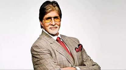 Amitabh Bachchan returns meet and greet with fans injured hand draped in homemade sling