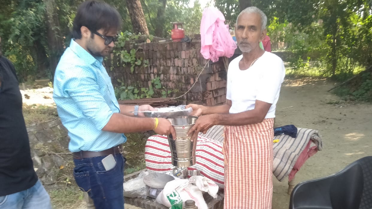 extended helping hand to fire victim in Gorakhpur