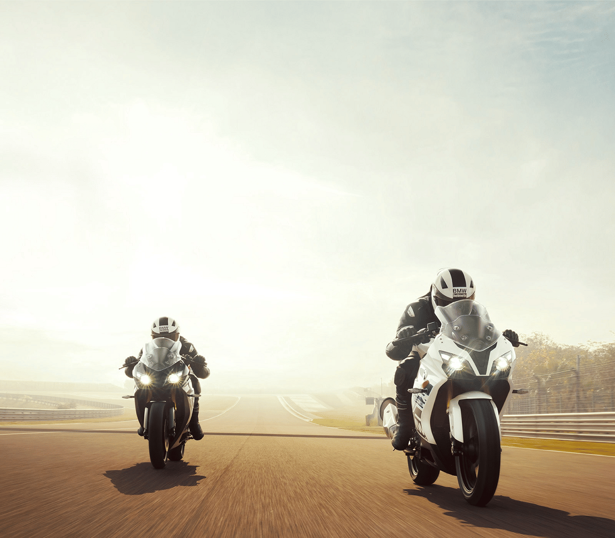 BMW Motorrad India Delivers 1000 Units of BMW G 310 RR Motorcycle within 100 days of Launch News in Hindi