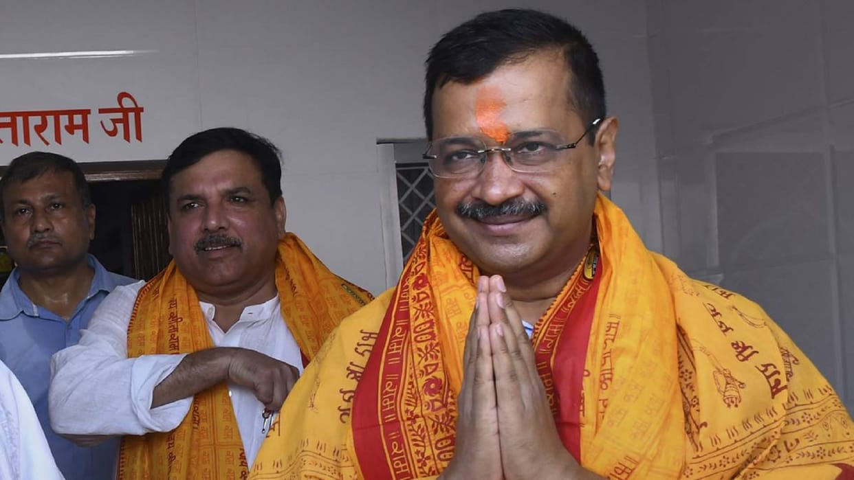 Laxmi-Ganesh on Rupee: Arvind Kejriwal's Soft hindutva strategy would benefited to congress