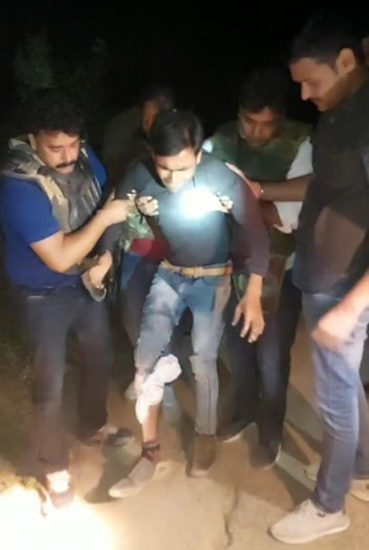 village,SP,police,report,gun